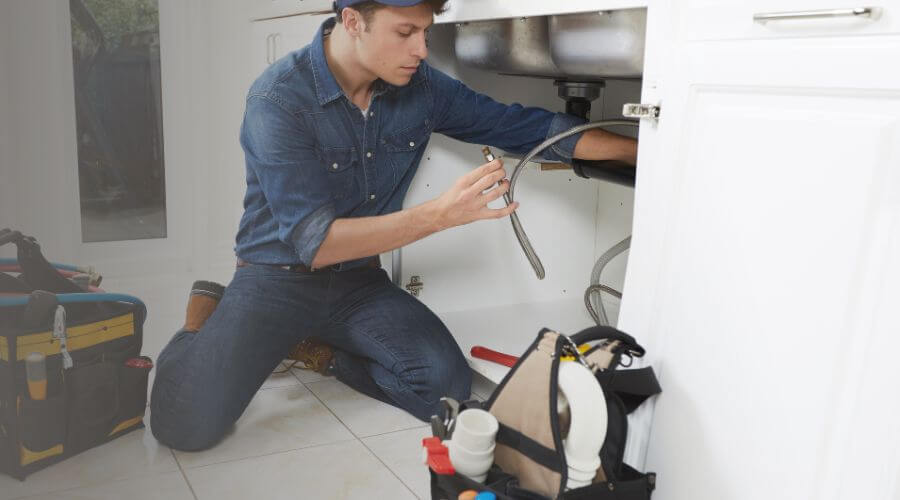 Expert burst pipe repair services in New Bern, NC